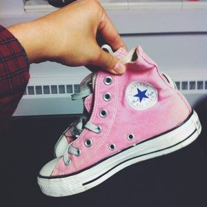 Pink Converse Size 5 women / 3 men